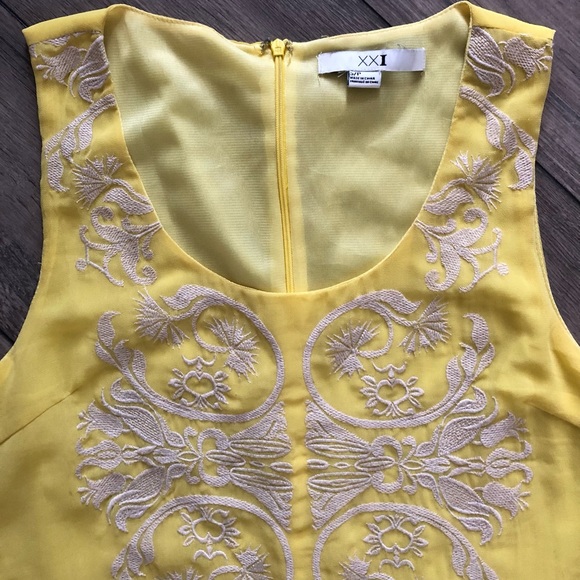 Forever 21 Embroidery Dress S - Picture 3 of 5